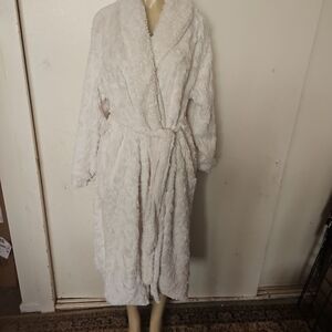 Luxurious White Plush Robe